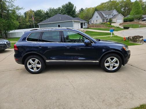Blue 2012 Volkswagen Touareg TDI Lux