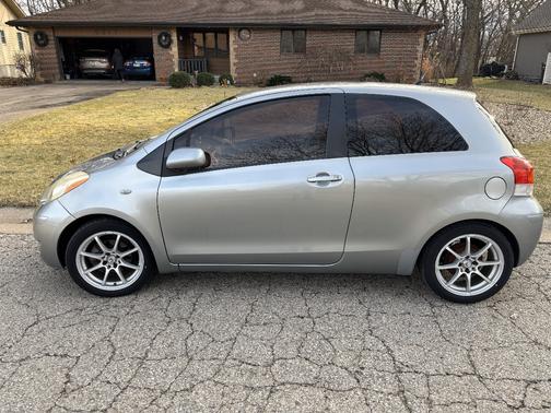 2009 Toyota Yaris Base