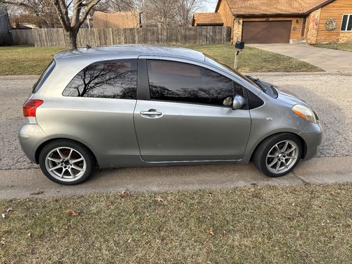 2009 Toyota Yaris Base