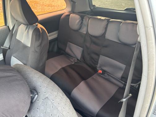 2009 Toyota Yaris Base