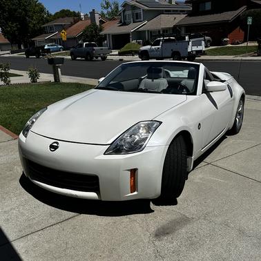 White 2007 Nissan 350Z Touring