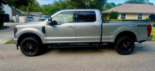 Silver 2022 Ford F-250 Lariat