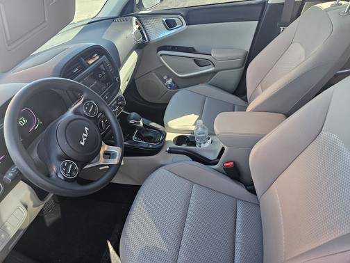 2024 Kia Soul LX