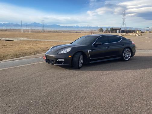 2010 Porsche Panamera Panamera Turbo
