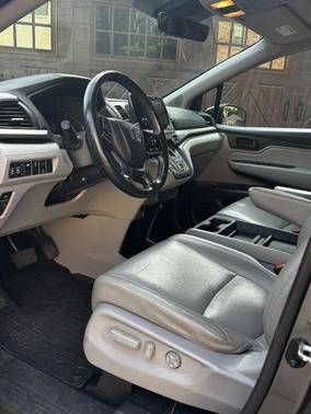 Gray 2018 Honda Odyssey EX-L
