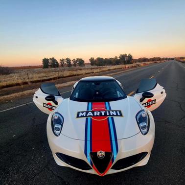 2015 Alfa Romeo 4C Launch Edition