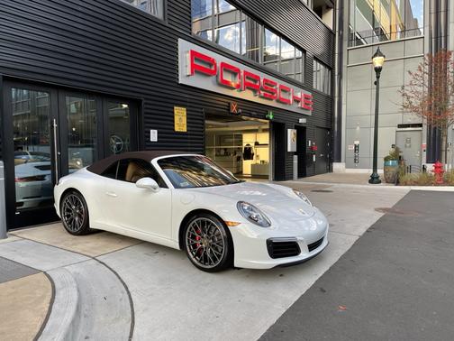 2017 Porsche 911 911 Carrera S Cabriolet