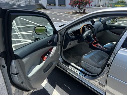 Silver 2007 Lexus ES 350 Base