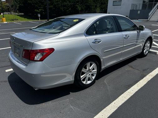 Silver 2007 Lexus ES 350 Base