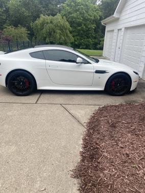 2011 Aston Martin V8 Vantage Base