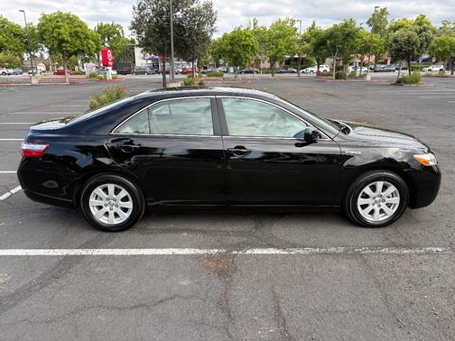 Black 2009 Toyota Camry Hybrid Base