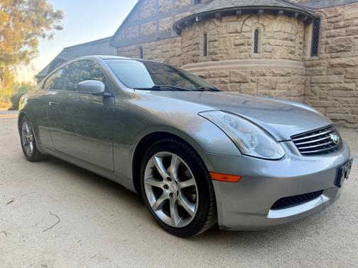2004 INFINITI G35 Base