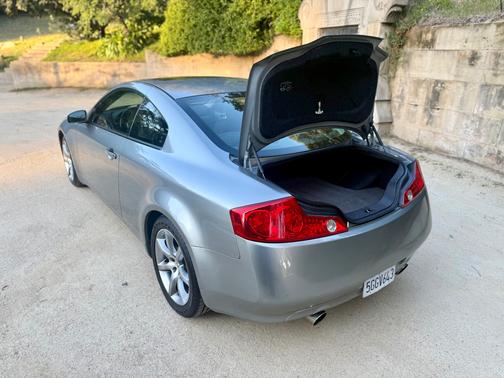 2004 INFINITI G35 Base