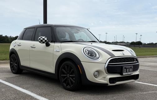 White 2016 MINI Hardtop Cooper S