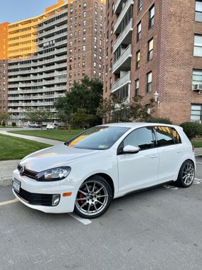 Photo 1 of 14 of 2010 Volkswagen GTI 4-Door