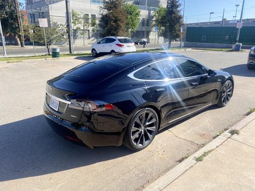 2018 Tesla Model S 100D