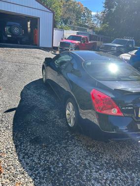 Black 2011 Nissan Altima 2.5 S