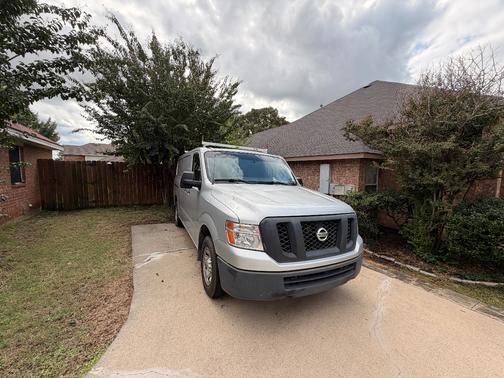 2015 Nissan NV Cargo NV2500 HD SV V6