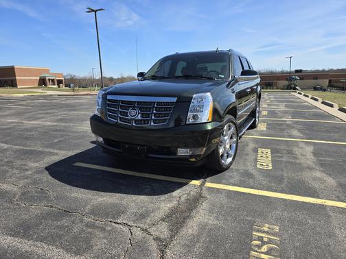 2013 Cadillac Escalade EXT Luxury