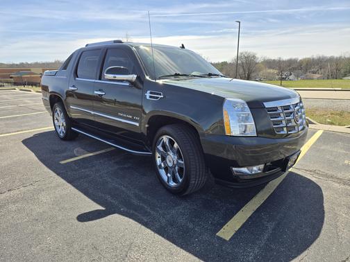 2013 Cadillac Escalade EXT Luxury