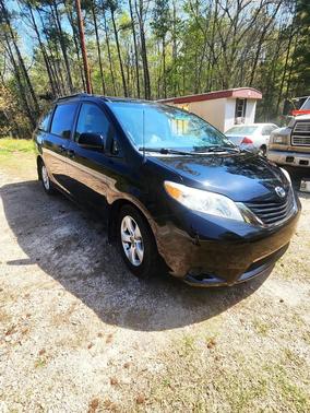 2014 Toyota Sienna LE