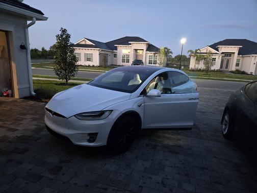 White 2021 Tesla Model X Performance