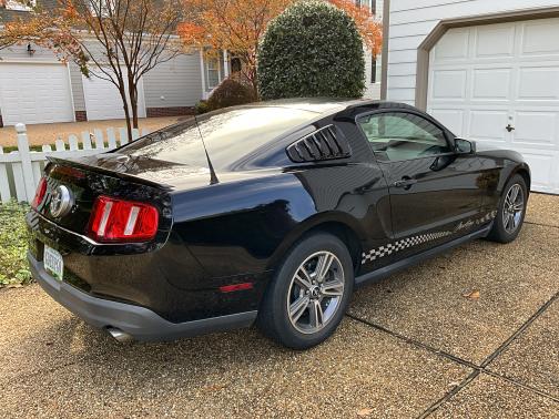 2010 Ford Mustang Premium