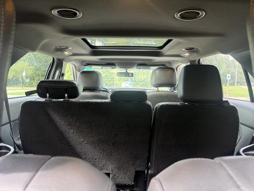 Brown 2015 Ford Explorer XLT