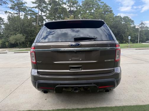 Brown 2015 Ford Explorer XLT