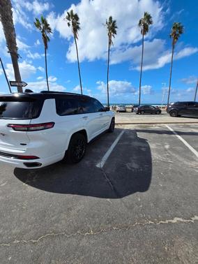 White 2024 Jeep Grand Cherokee L Summit Reserve