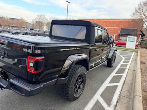 2024 Jeep Gladiator Willys