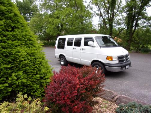 2000 Dodge Ram Van 1500