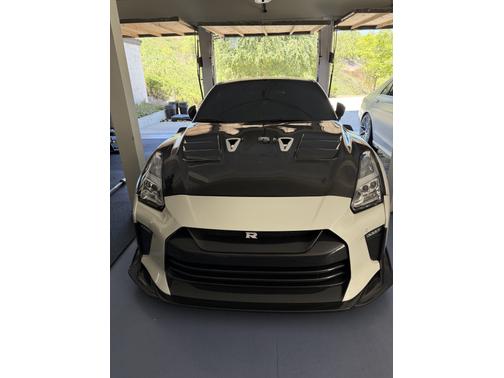 2019 Nissan GT-R Premium