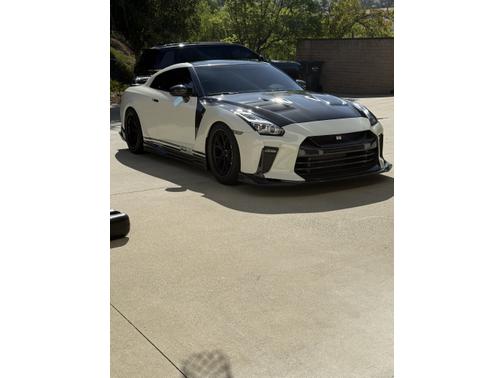 2019 Nissan GT-R Premium