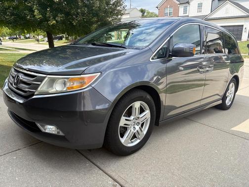 Gray 2012 Honda Odyssey Touring Elite