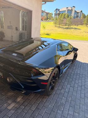Black 2021 Lamborghini Huracan EVO Base