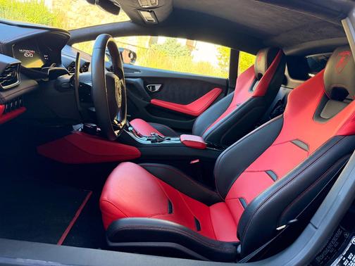Black 2021 Lamborghini Huracan EVO Base