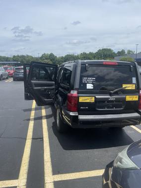 2008 Jeep Commander Sport