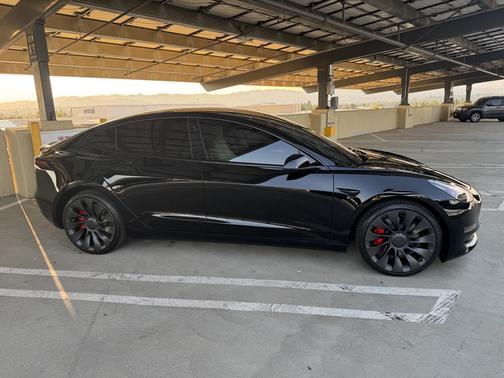 2023 Tesla Model 3 Performance