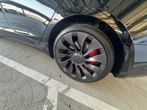 2023 Tesla Model 3 Performance