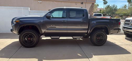 2023 Toyota Tacoma TRD Off Road