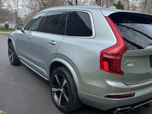 2016 Volvo XC90 T6 R-Design