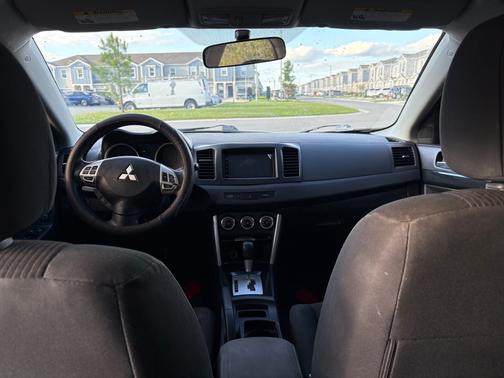 2016 Mitsubishi Lancer ES