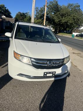 White 2014 Honda Odyssey EX