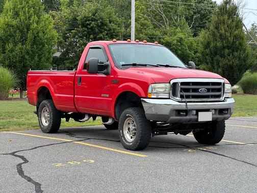 Red 2004 Ford F-350 XL Super Duty