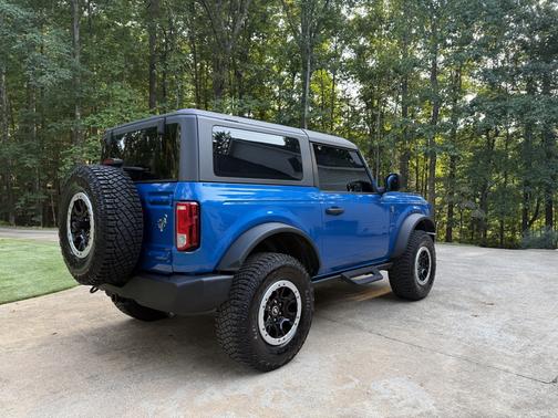 Blue 2021 Ford Bronco Base
