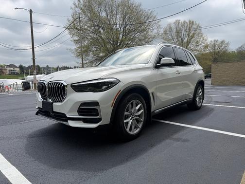 White 2022 BMW X5 xDrive40i