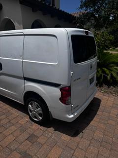 White 2018 Nissan NV200 SV