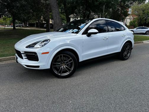 White 2022 Porsche Cayenne Cayenne