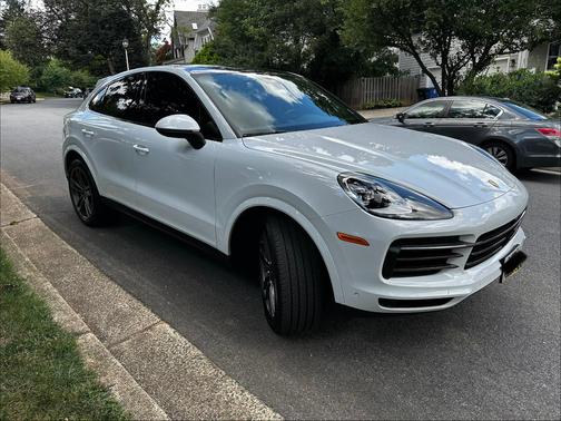 White 2022 Porsche Cayenne Cayenne